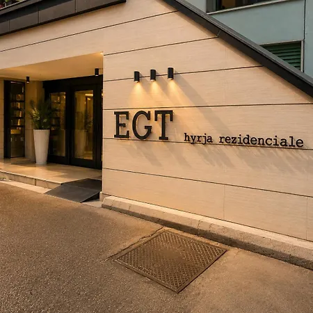 Egt *